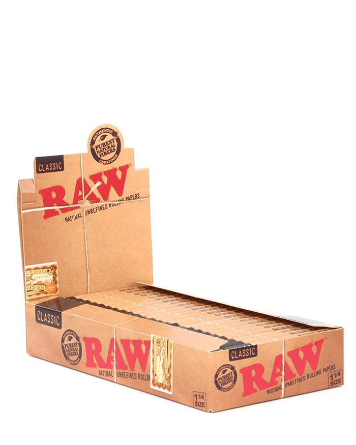 RAW 1 1-4 Size Classic Rolling Papers
