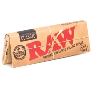 RAW 1 1-4 Size Classic Rolling Papers
